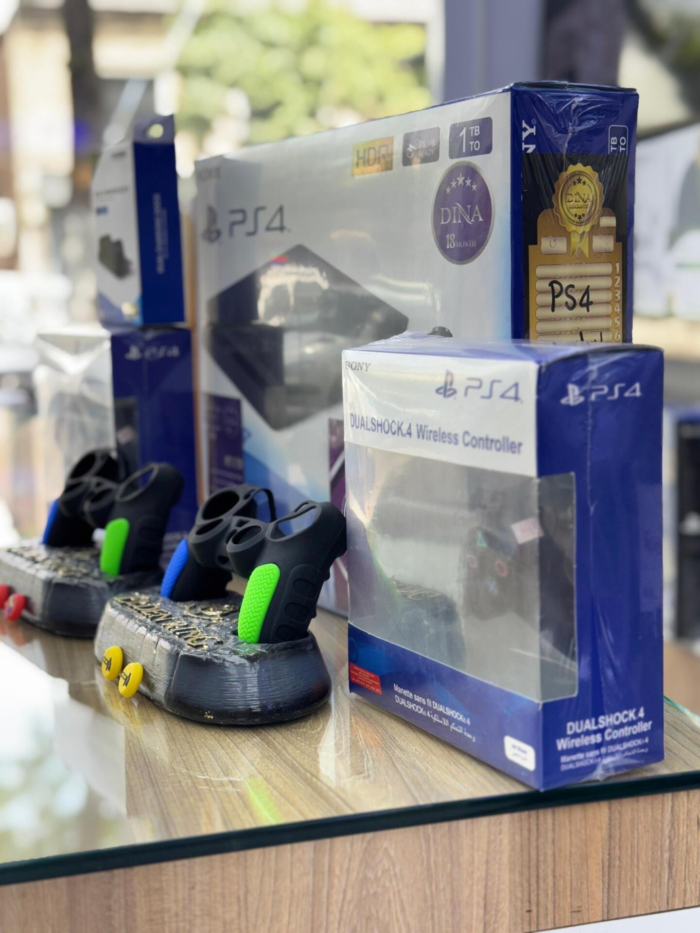 پی اس 4 اسلیم 1 ترابایت دو دسته