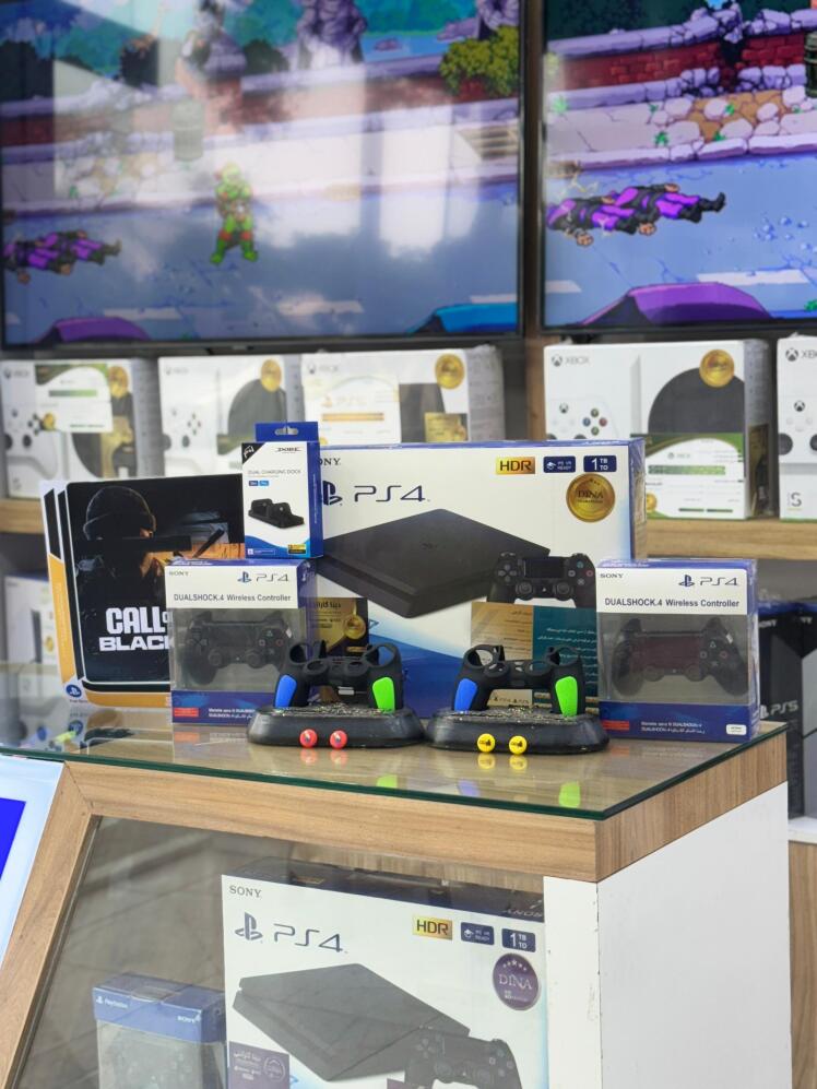 پی اس فور اسلیم یک ترابایت با پک بازی و دو دسته بازی