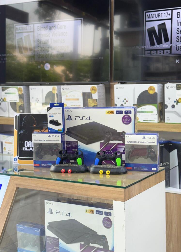 پی اس فور اسلیم یک ترا